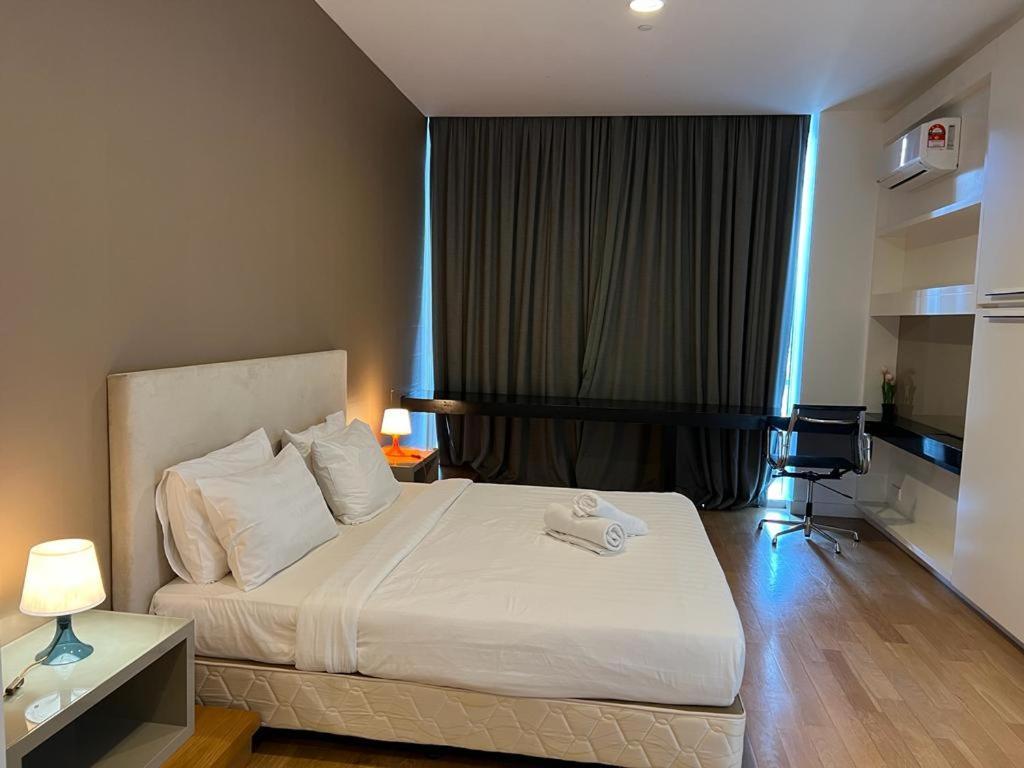 Klcc Suites At Platinum Kuala Lumpur Exterior photo