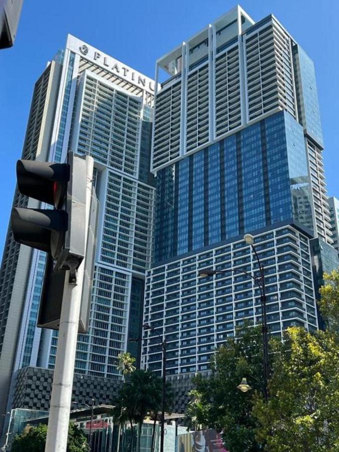 Klcc Suites At Platinum Kuala Lumpur Exterior photo